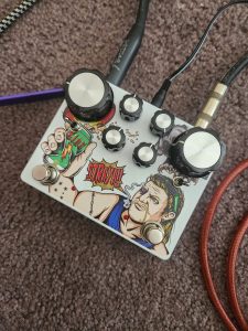 Dual distortion and overdrive pedal made by Kink Guitar Pedals